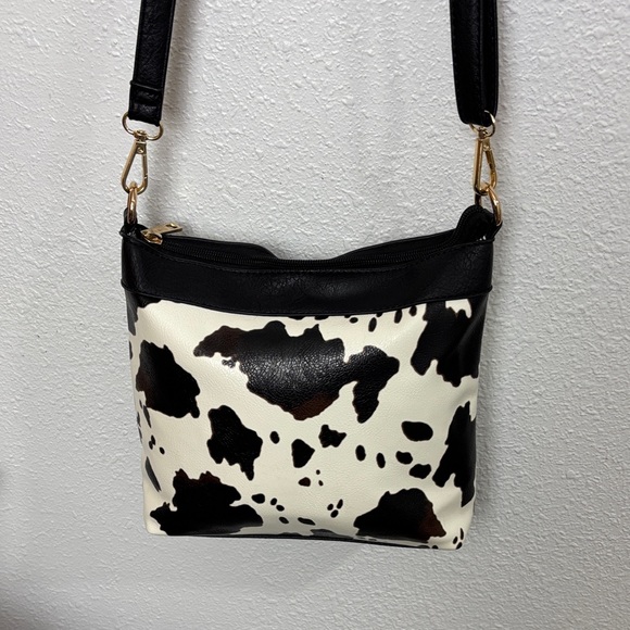 NEW! Elegant Cow Print Crossbody Bag - Picture 10 of 13